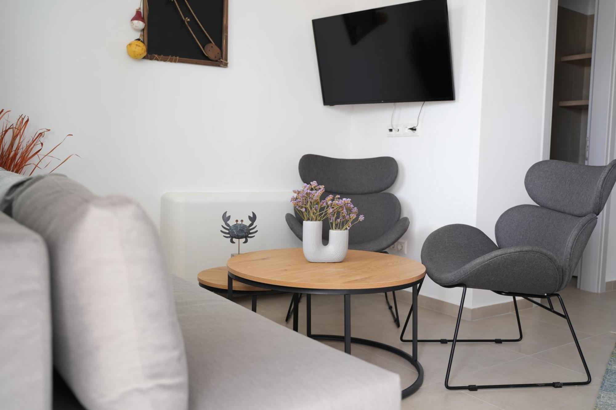 Pyrra Apartments สกีรอส ภายนอก รูปภาพ