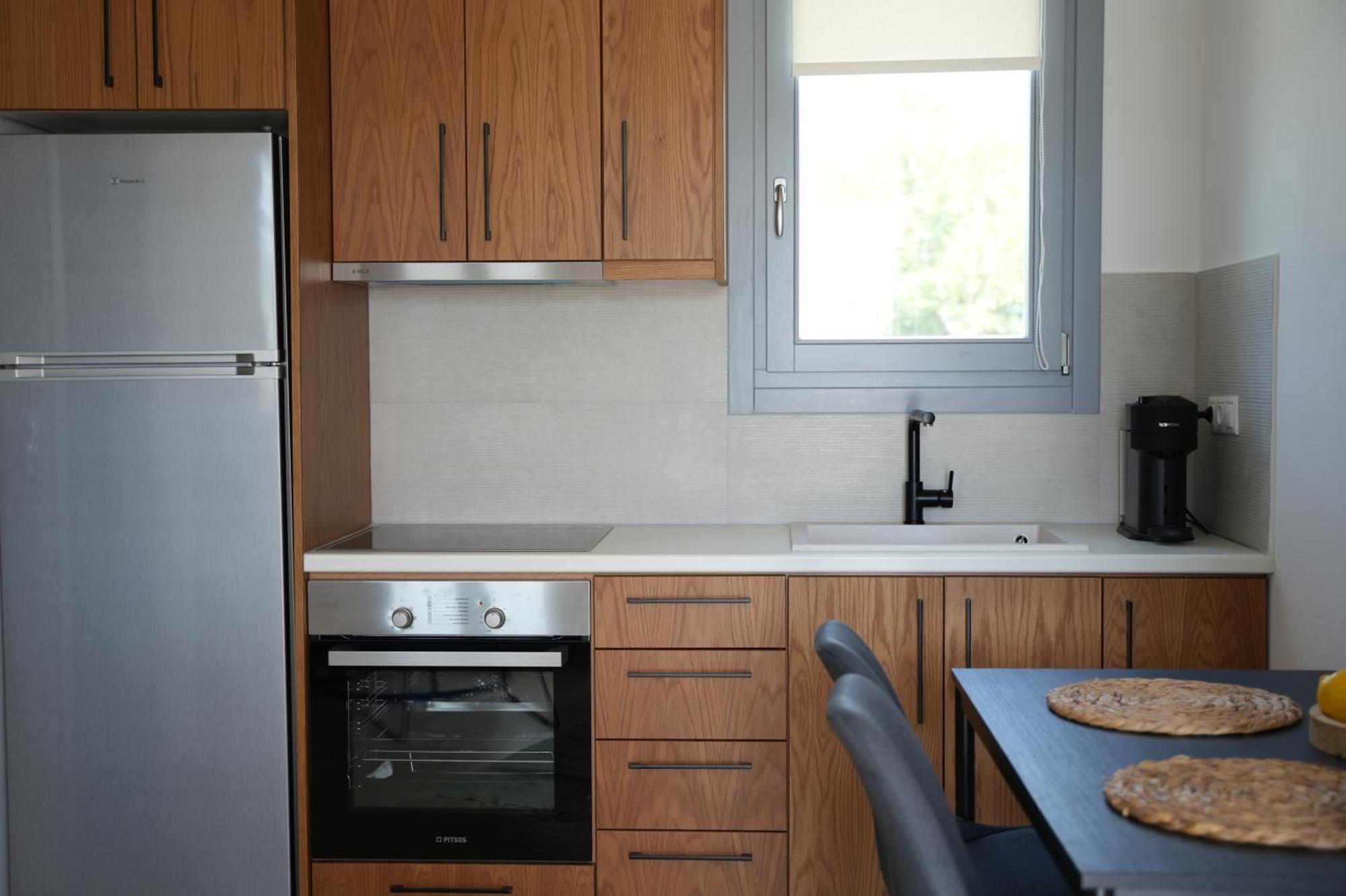 Pyrra Apartments สกีรอส ภายนอก รูปภาพ