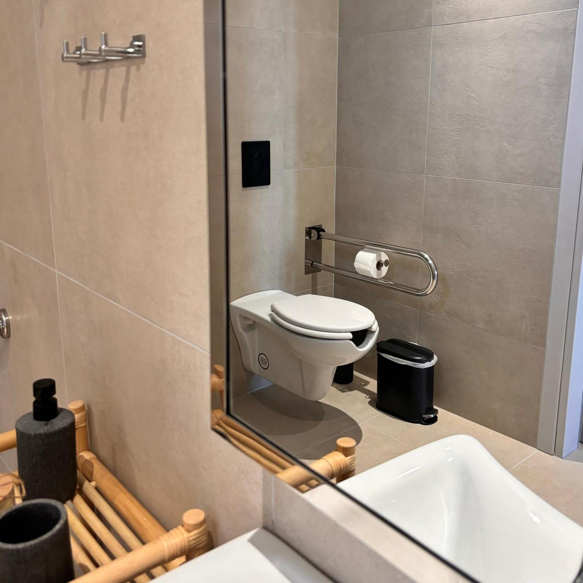 Pyrra Apartments สกีรอส ภายนอก รูปภาพ